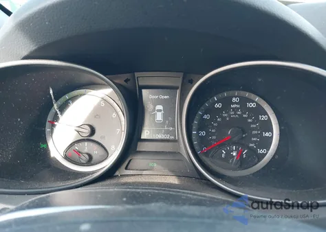 2013 Hyundai Santa Fe Sport z USA, uszkodzony, nr VIN 5XYZT3LB6DG114033